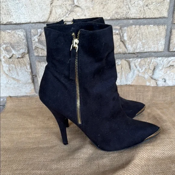 Elegant Black Suede Ankle Boots just Fab Size 6 - Picture 5 of 9